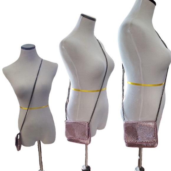 EUC BCBGeneration Pink sequin clutch - Picture 2 of 5